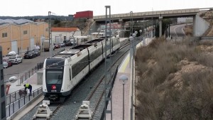 La 4316 del metro de Valencia ha sido el primer tren de FGV que llega a Ribarroja del Turia. Foto cortesía de Carlos Olmos.