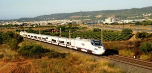 Renfe estaría pensando en rejuvenecer su plantilla evitando aprobar otro ERE. Foto: Eldelinux.