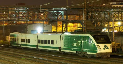 Talgo XXI de Adif en Valladolid. CC BY SA VARIAS FOTOGRAFIAS