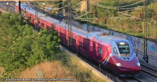 Avlo haciendo uno de los viajes de simulación comercial entre Madrid y Barcelona. © IVÁN GUILLÉN