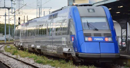 Unidad X 72500 como las que usarán los trenes de viajeros de Railcoop. CC BY SA CHENG-EN CHENG