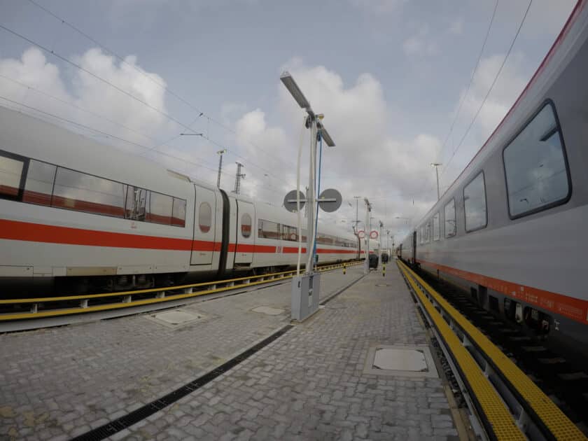 Hilera de TUnit en el depósito de material móvil de Deutsche Bahn en Hamburgo. © VOGELSANG.