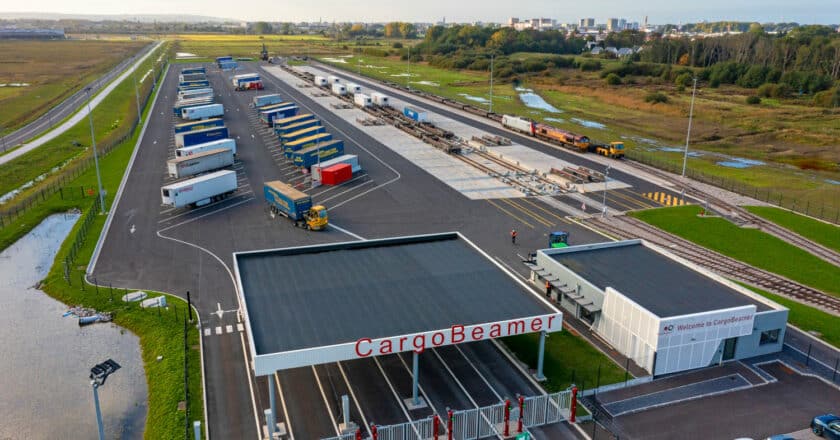 La empresa CargoBeamer duplicará las frecuencias en la autopista ferroviaria Calais-Perpiñán.