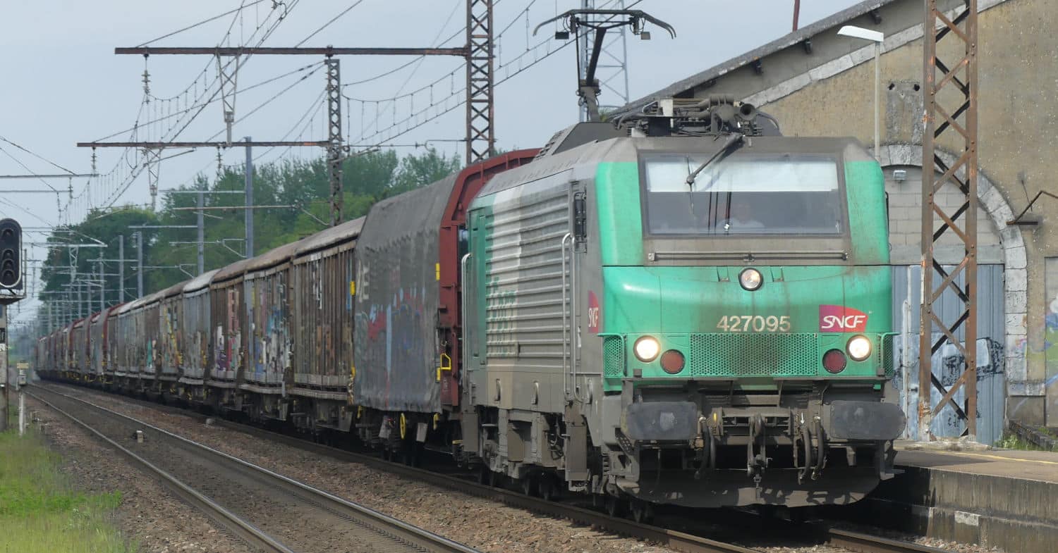 Fret SNCF se dividirá en Hexafret y Technis en enero de 2025