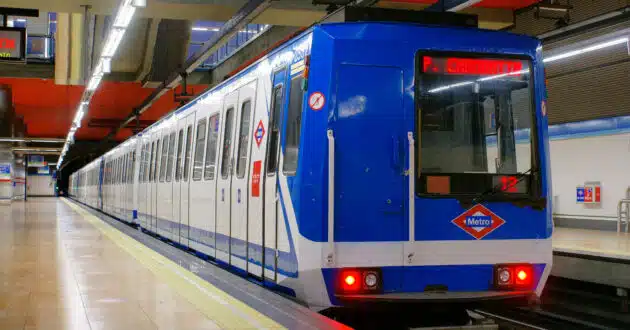 Los 40 nuevos trenes de gálibo estrecho adjudicados a CAF reemplazarán a la serie 2000A en la línea 1 del metro de Madrid.