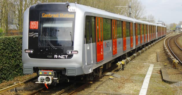 Tren de la serie M7 del metro de Ámsterdam, fabricada por CAF. STYYX.