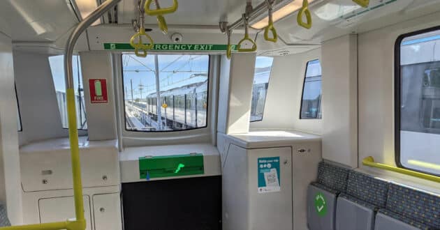 Interior de uno de los trenes del metro de Sídney, con conducción automática en GoA 4. MDRX.