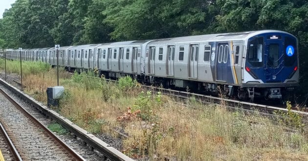 Tren de coches R211A del metro de Nueva York. KIDFLY182.