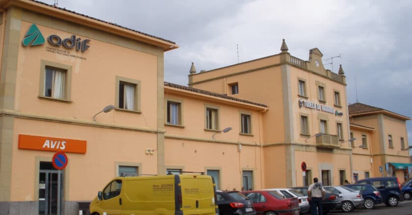 La nueva estación de Tudela estaría ubicada en el mismo lugar que la actual, según la propuesta de Transportes. ZARATEMAN.