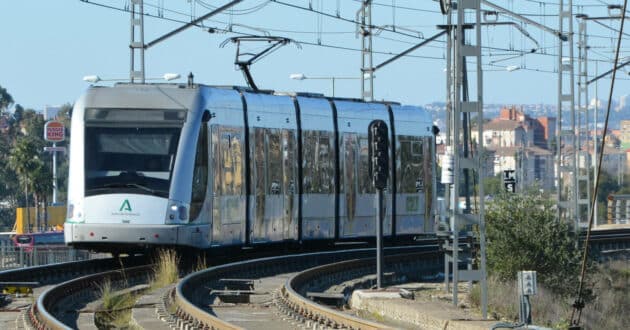 CAF Urbos tramway of the Seville metro, line 3 of which will also be of the light metro type. © MIGUEL BUSTOS.