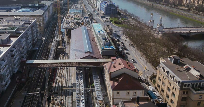 Vista aérea de las obras de la estación del Norte de San Sebastián (Atotxa). © ADIF.